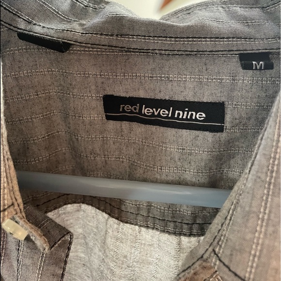 Mens medium Gray button up. Excellent condition. - Picture 5 of 5